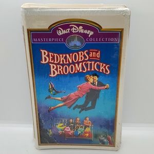 BEDKNOBS AND BROOMSTICKS  - VHS WALT DISNEY MASTERPIECE COLLECTION/ NEW/SEALED